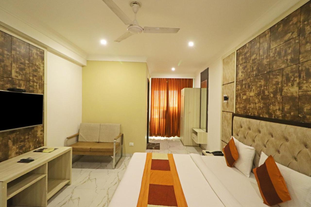 Hotel Almora Near Delhi Airport Nové Dillí Exteriér fotografie