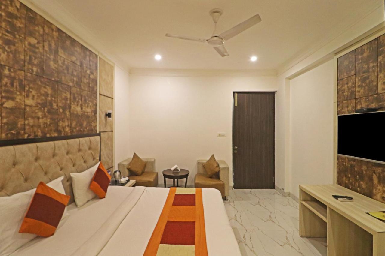 Hotel Almora Near Delhi Airport Nové Dillí Exteriér fotografie