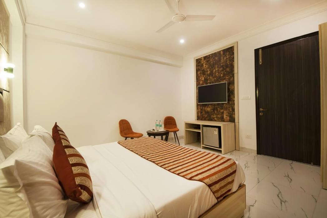 Hotel Almora Near Delhi Airport Nové Dillí Exteriér fotografie