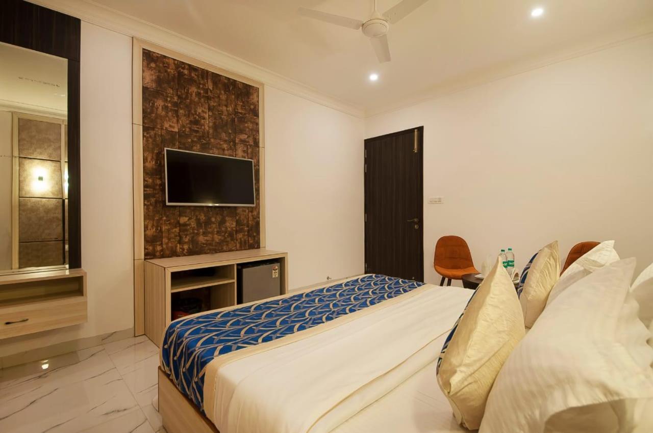 Hotel Almora Near Delhi Airport Nové Dillí Exteriér fotografie