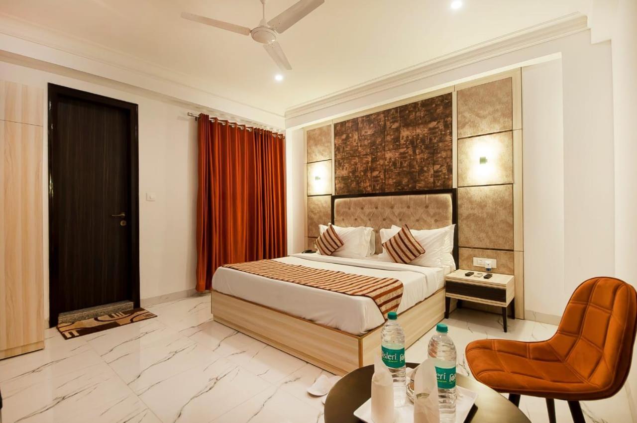 Hotel Almora Near Delhi Airport Nové Dillí Exteriér fotografie