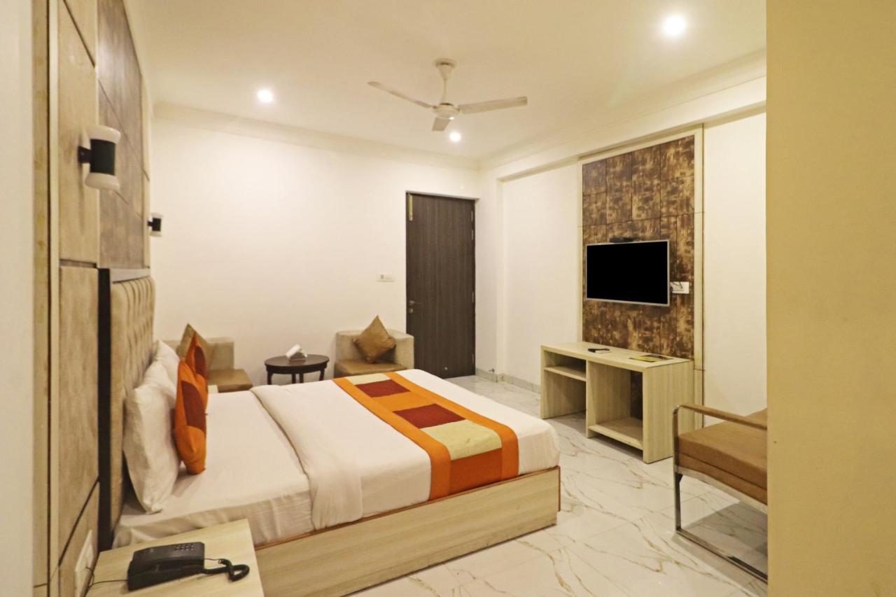 Hotel Almora Near Delhi Airport Nové Dillí Exteriér fotografie