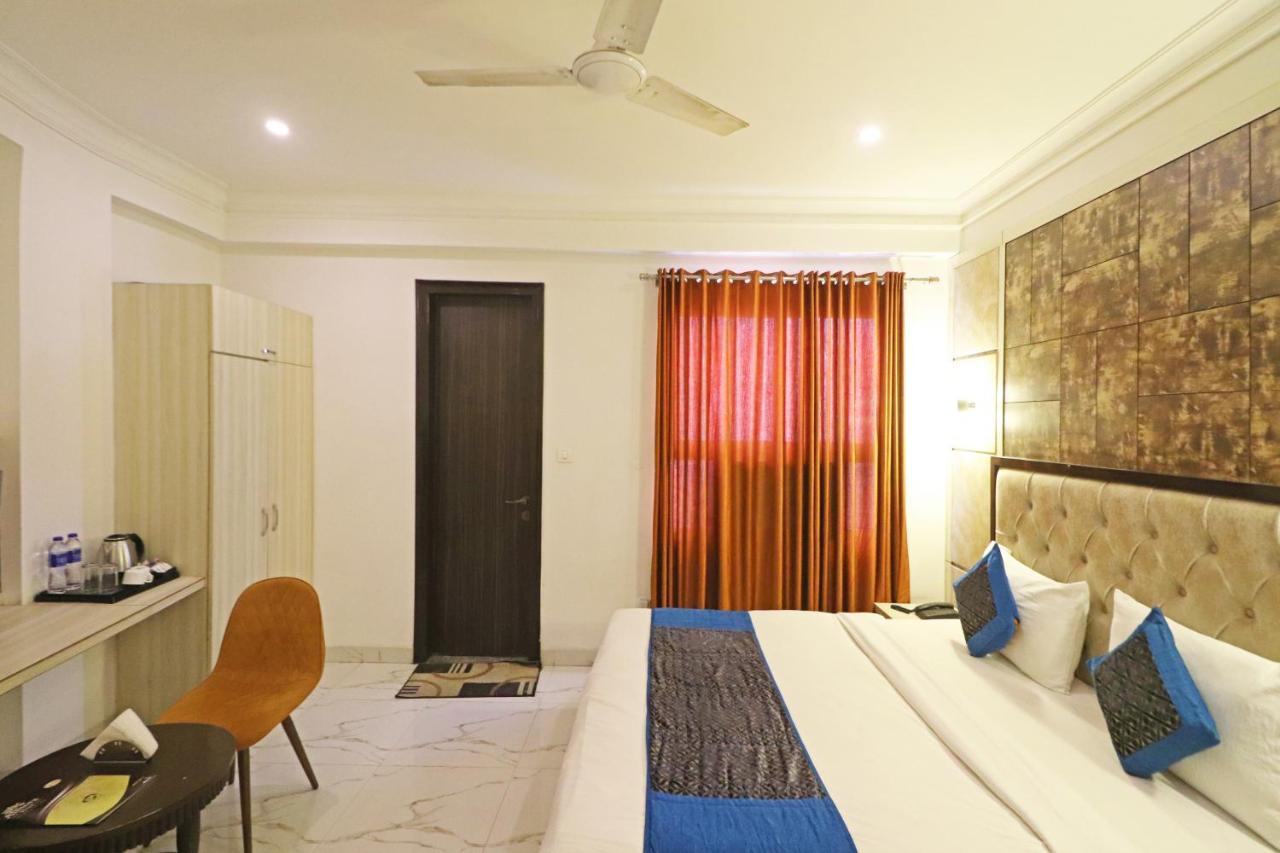 Hotel Almora Near Delhi Airport Nové Dillí Exteriér fotografie